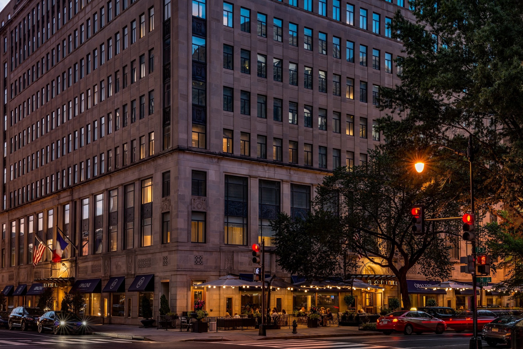 Photo of the hotel Sofitel Washington DC Lafayette Square: Sofitel exterior night corner angel