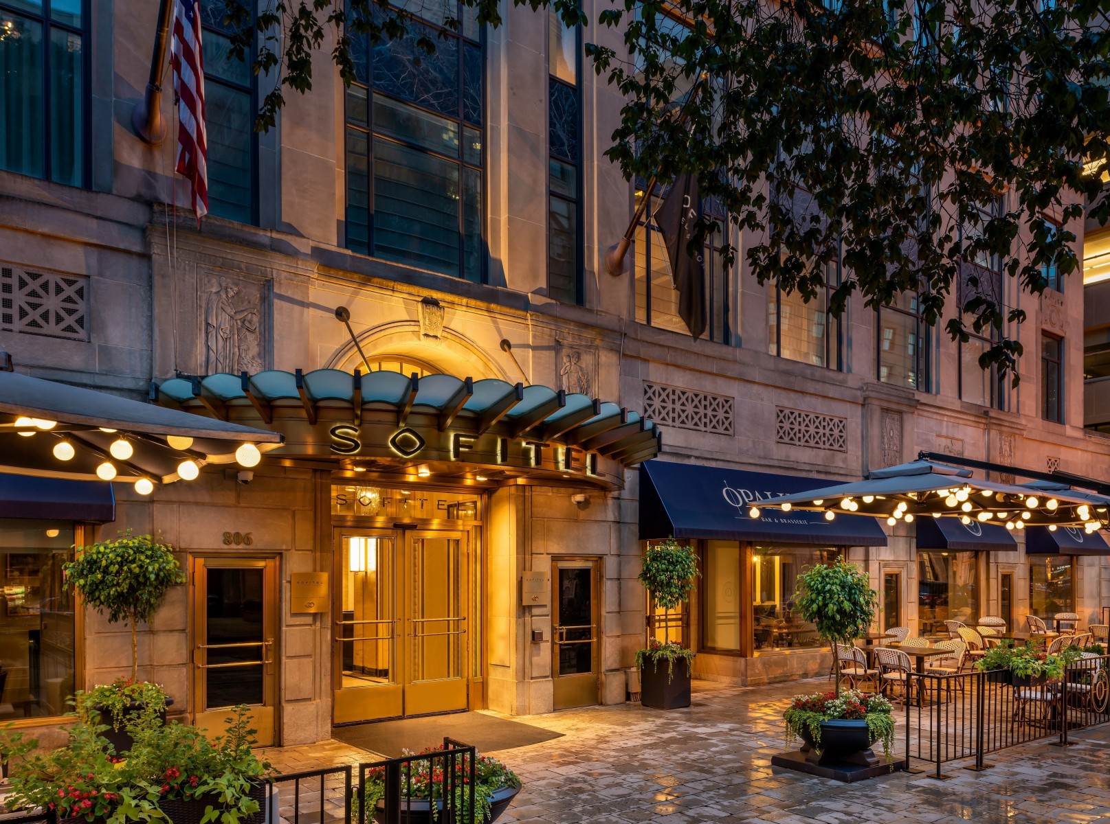 Photo of the hotel Sofitel Washington DC Lafayette Square: Front side view alley removed 1